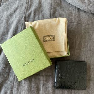 black leather gucci wallet